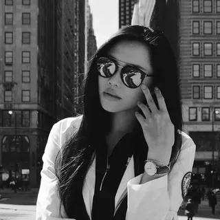 Kim H.