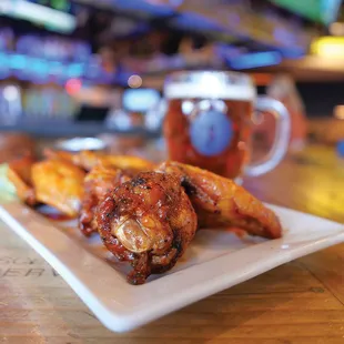 Crispy Wings with Choice of Sauce