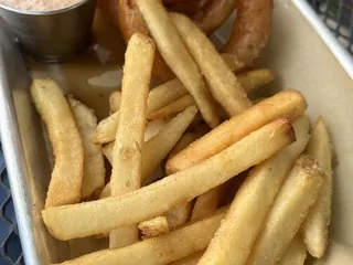 CB3 Burgers & Brews