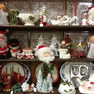We're searching out vintage Christmas all year and bring out our amazing finds in September.