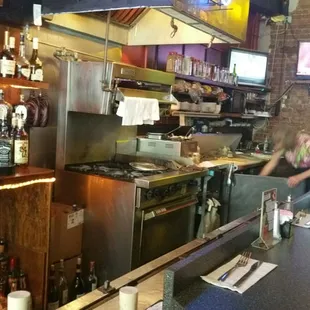 Cook top in the bar.