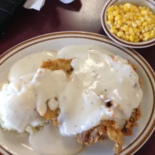 Chicken fried steak, mashed potatos