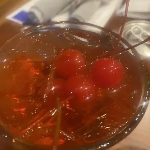 4 CHERRIES