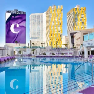 Boulevard Pool