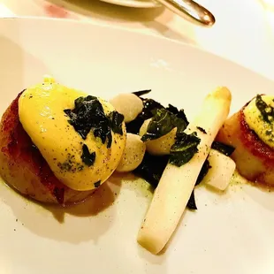 Seared Sea Scallops- the best of all the dishes I tried