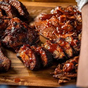 ribs and ribs on a cutting board