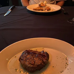 6 oz filet cooked medium rare plus