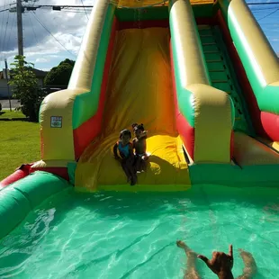 The 18ft Rasta Water Slide...the pool is a pretty good size, good fun for all ages.
