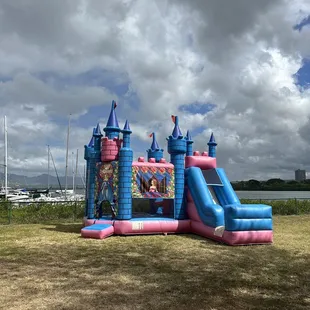 Princess castle bounce house