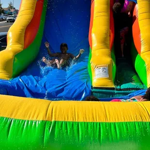 Huge waterslide inflatable