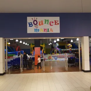 Outside Bounce Mania