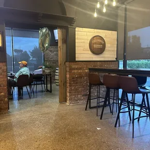 Interior restaurant