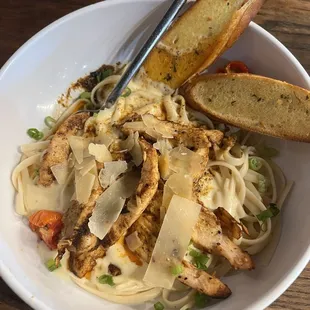 Cajun Chicken Pasta w/ Garlic Bread