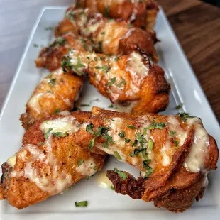 food, fried chicken, chicken wings, chicken wings and fried chicken, chicken, poultry, bbq wings, fried chicken wings, bbq chicken