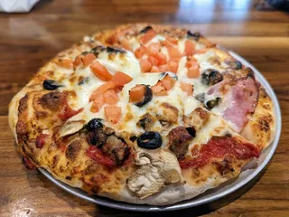 Boombozz Craft Pizza & Taphouse