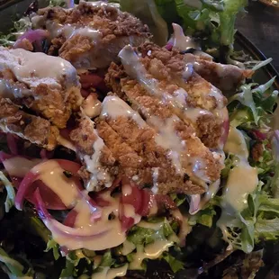 Farmhouse salad with fried chicken (instead of grilled)