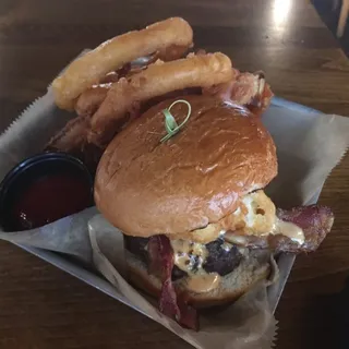 Wisconsin Cheese Curd Burger