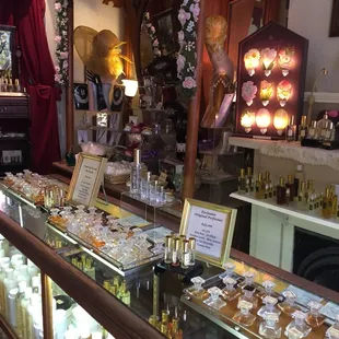 Create your own perfume!