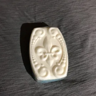 Perfect hostess/coworker gift $5