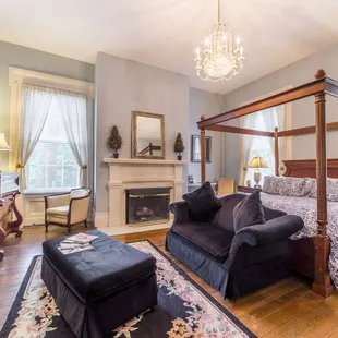 Spacious antique-appointed guest rooms, each with a private bath, flat screen TV w expanded cable, FREE Wif. Some rooms have gas fireplaces.