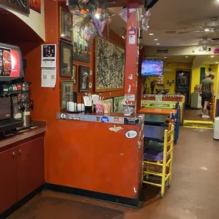 e interior of the restaurant