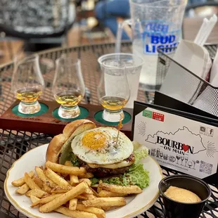 Amazing bourbon flight and perfect House burger!