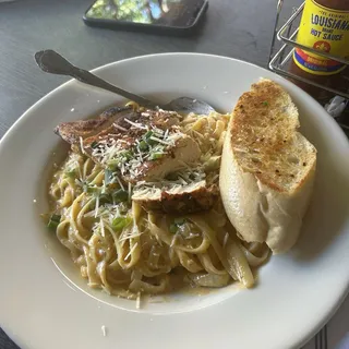 Chicken Fettuccine Alfredo