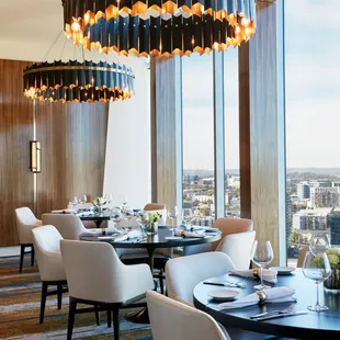 Panoramic Skyline Views and Deeply Satisfying Dishes at Nashville&apos;s Best Steakhouse