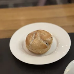 GF roll with truffle butter