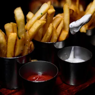 GIVE ME ALL THE FRIES !!! @NOMTASTICFOODS