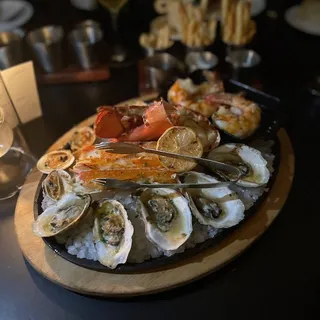 Hot Miso Buttered Shellfish Platter*