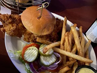 Eddy's Sports Pub