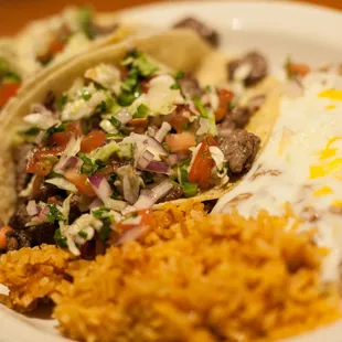 a plate of mexican food