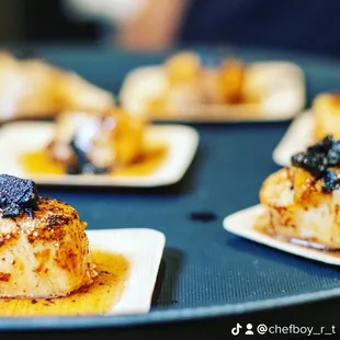 U10 sea scallop with black garlic and brown butter sauce