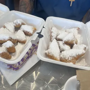 donuts, food, dough desserts
