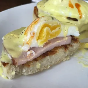 Eggs Benedict