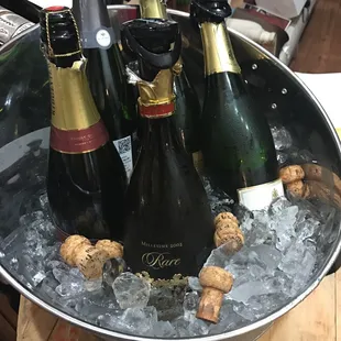 Champagne tasting just in time for Christmas