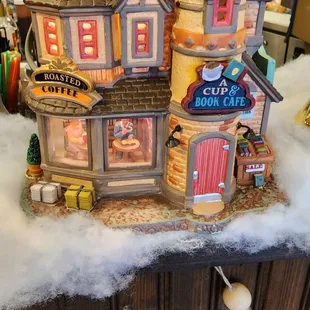 Little cute coffee house...