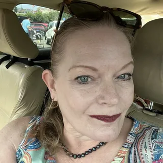 Shannon R.