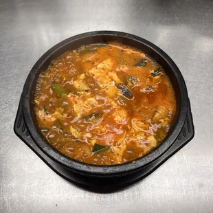 두부찌개. DooBu Jjigae. Hot and Spicy tofu soup with beef