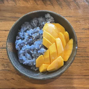 Sweet Sticky Rice With Mango(Seasonal)