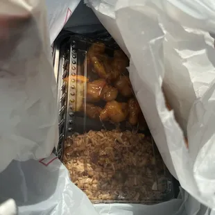 food, chicken wings and fried chicken