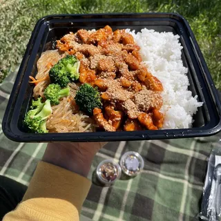 Garlic Sesame Chicken Bowl