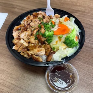 Chicken bowl with veggies