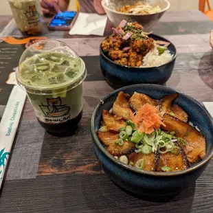 Matcha latte strawberry with boba, Kai pak (battered chicken with lemongrass and chili), pad thai