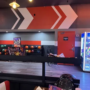 Back of bowling area