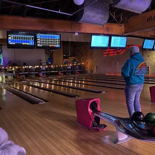 Bowling lanes