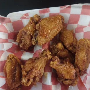 Delicious wings with Crack Sauce