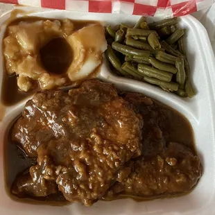 Smothered pork chops