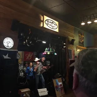 Will Galt and WILL O CREEK playing Boxcar, awesome! Neighborhood bar where the bar was here first and the neighborhood grew up around it.